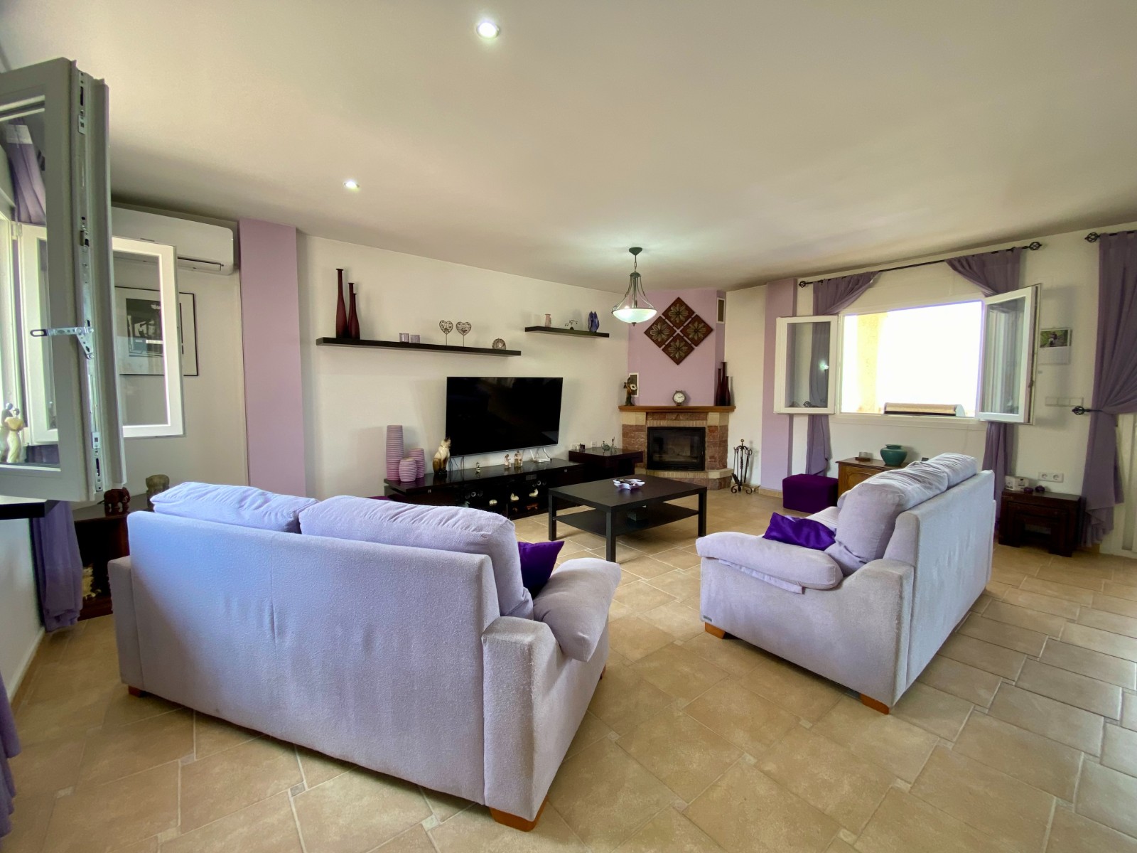 Villa, Lomas De La Juliana