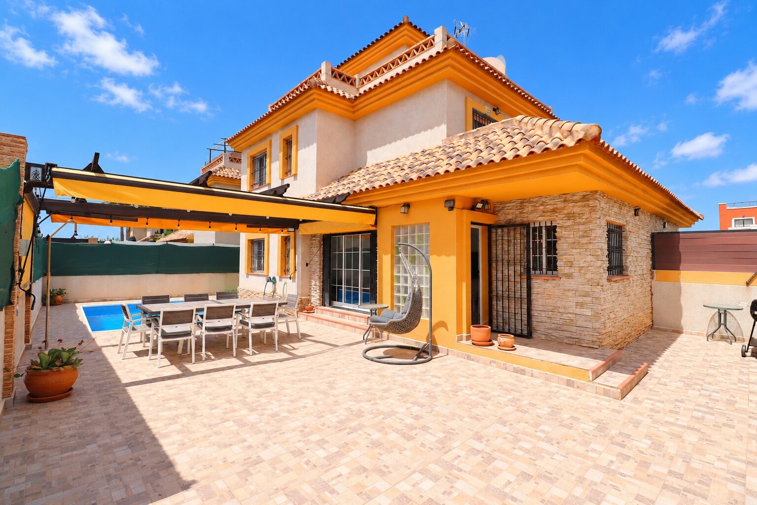 Villa, La Herrada