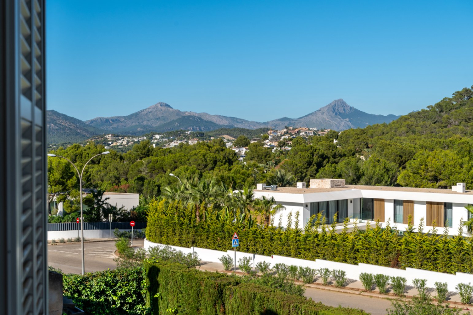 Villa, Calviá