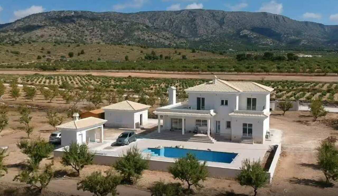 Villa, Inland