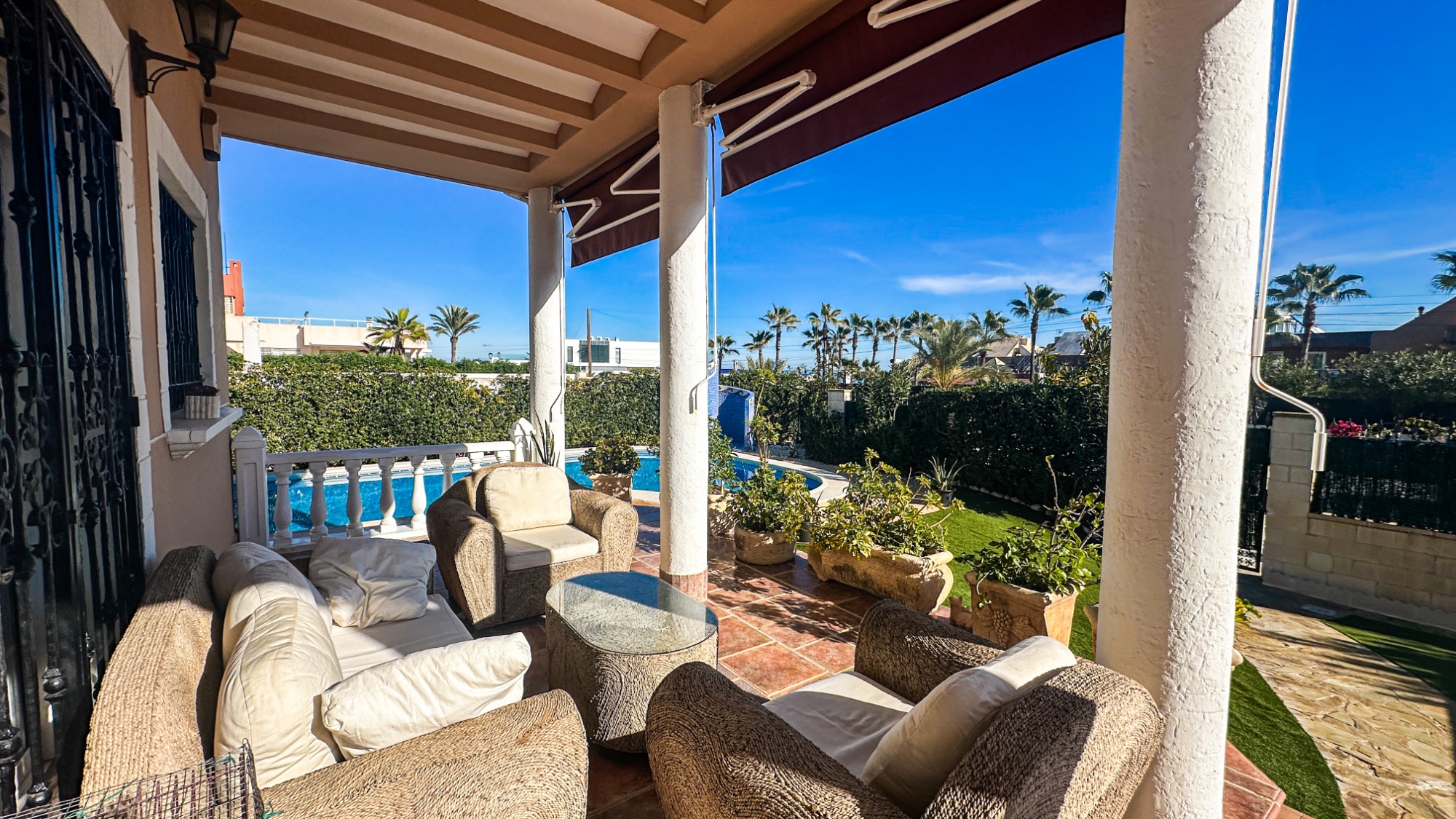 Villa, La Mata