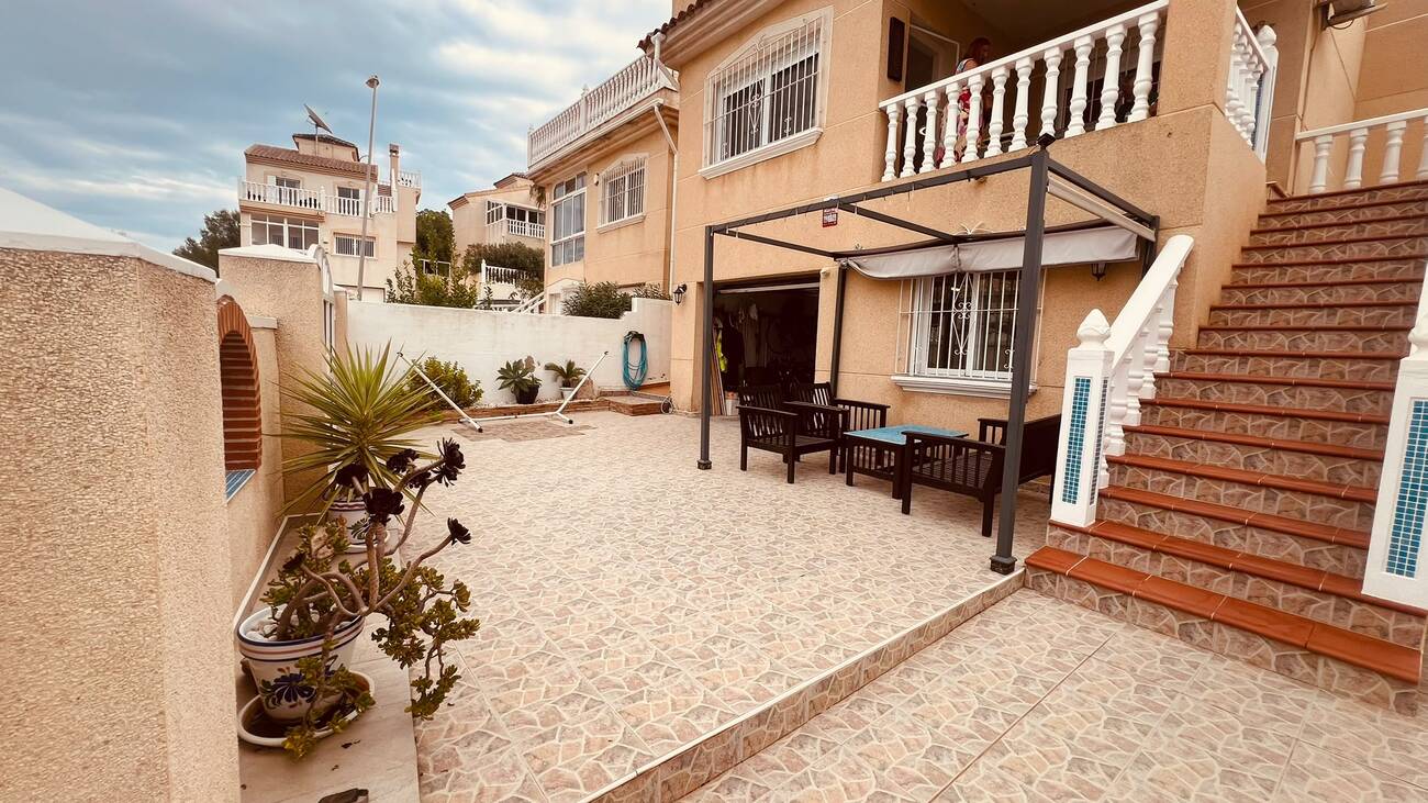 Villa, Villamartin