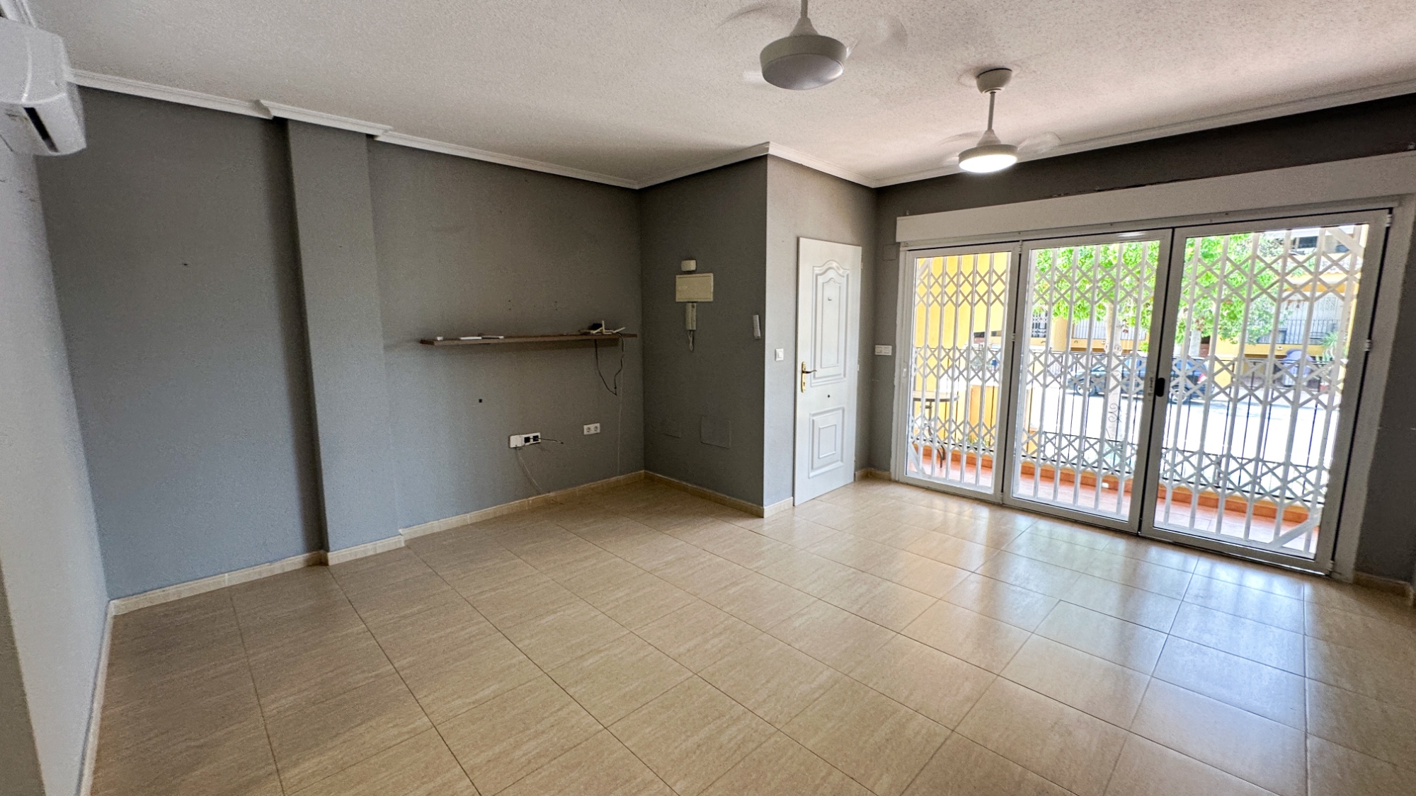 Bungalow, Daya Nueva