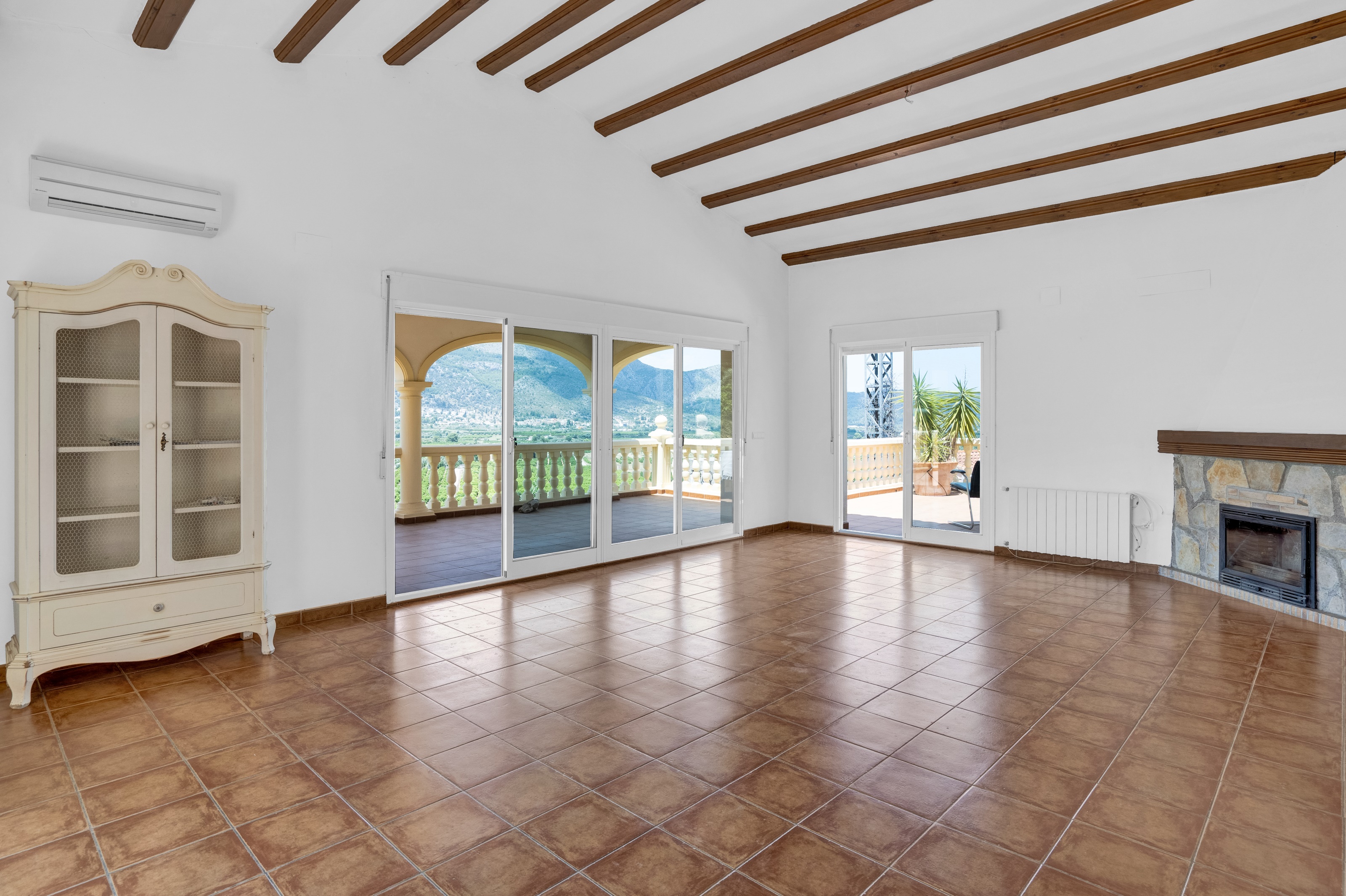 Villa, Orba