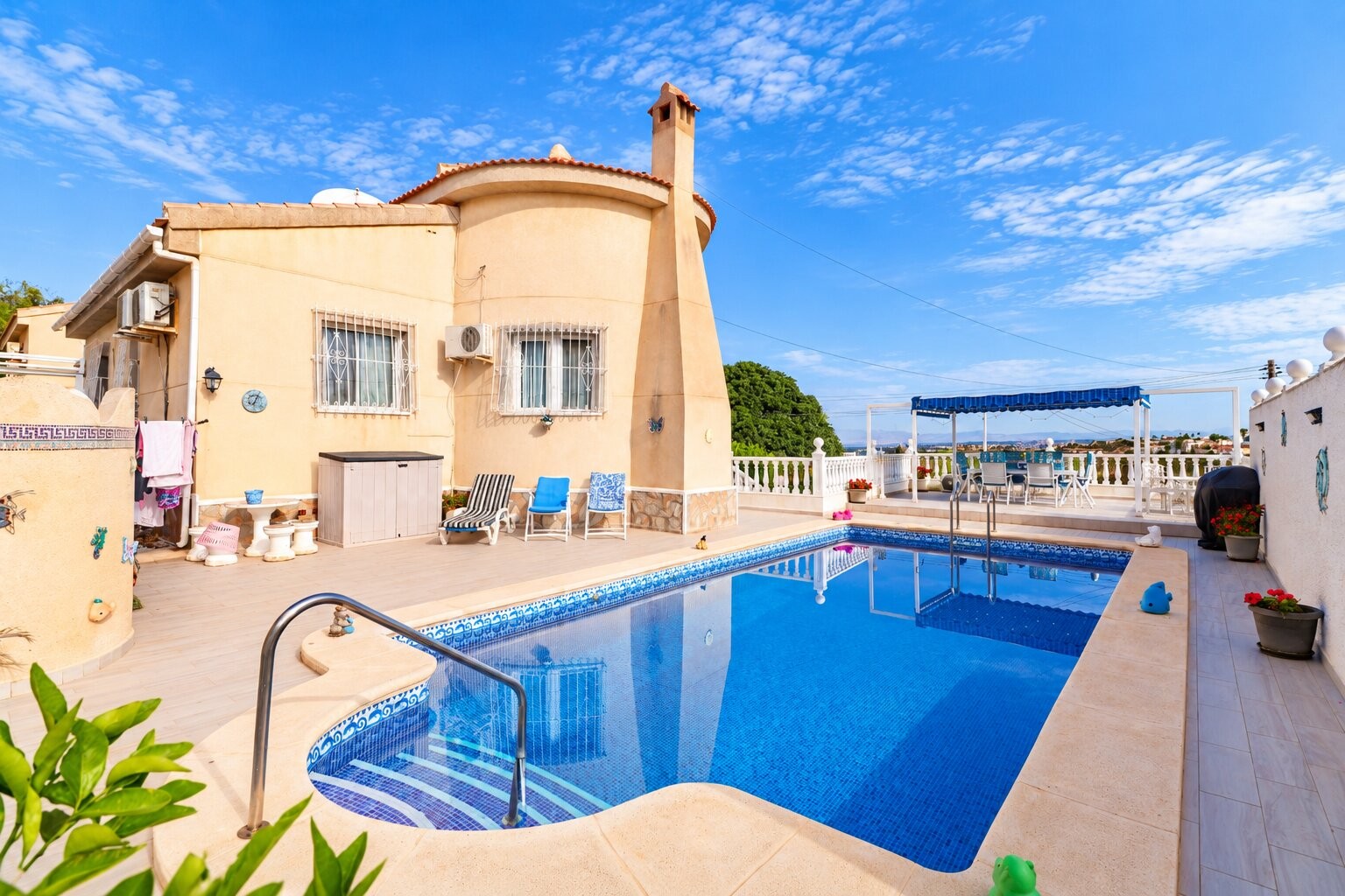 Villa, La Marquesa