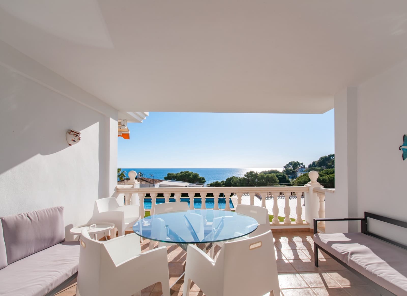 Apartment, Playetes