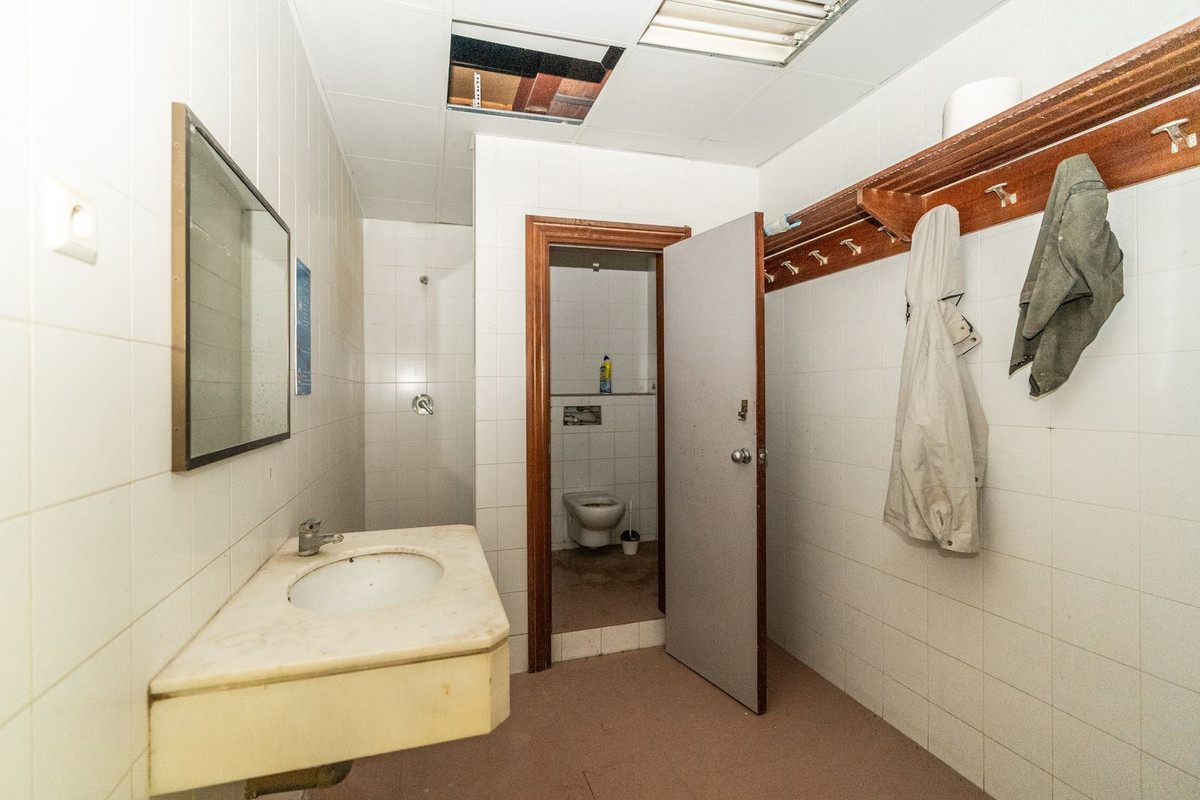 Commercial, Marbella