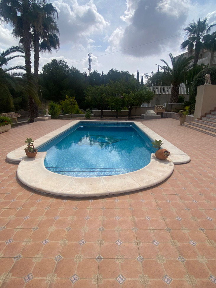 Villa, Lomas De La Juliana