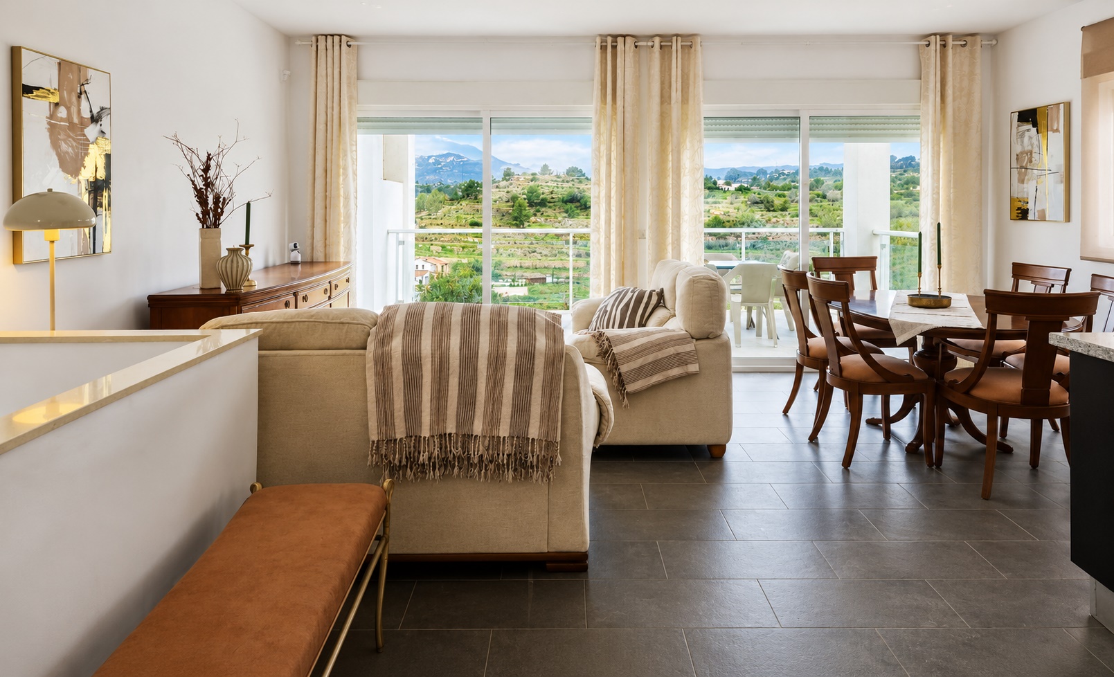 Townhouse, La Empedrola