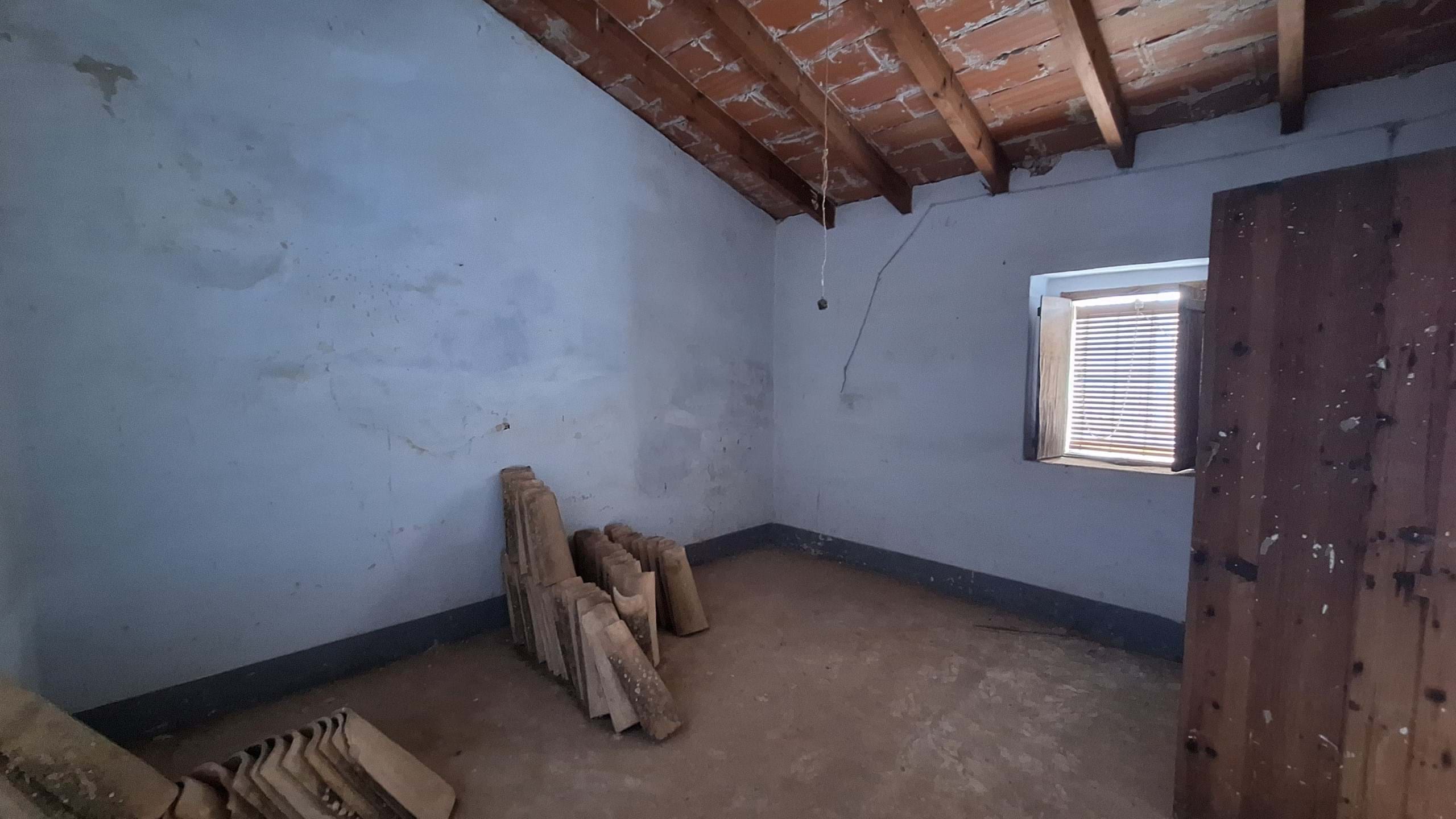Townhouse, Jesús Pobre