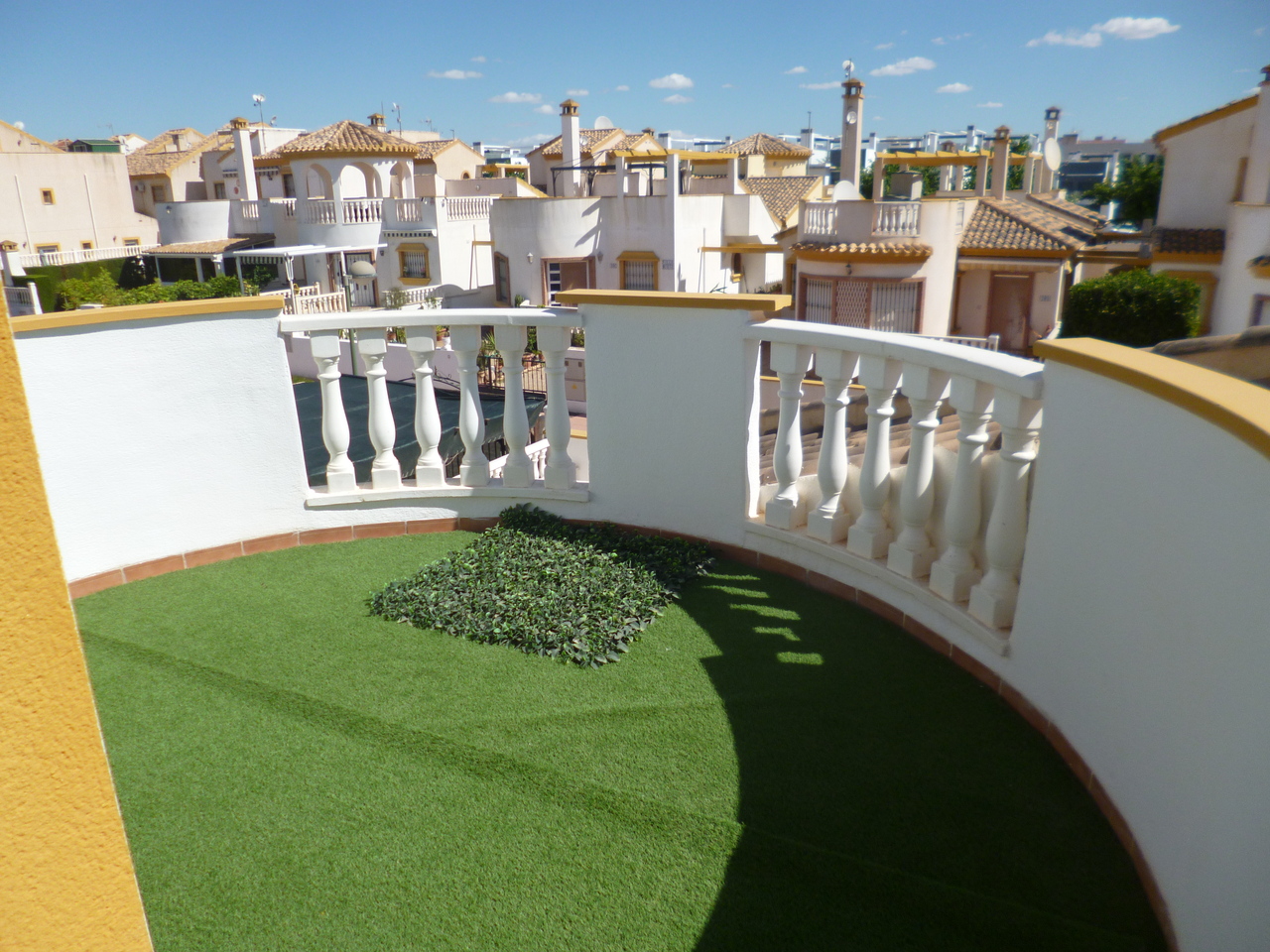 Villa, Pilar de la Horadada