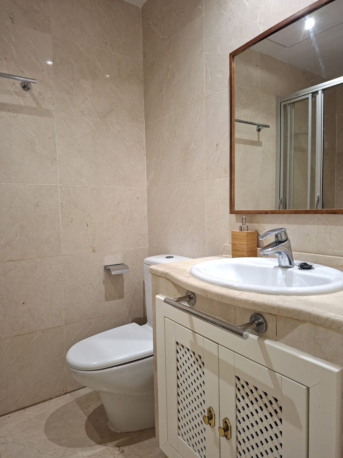 Apartment, Roda Golf