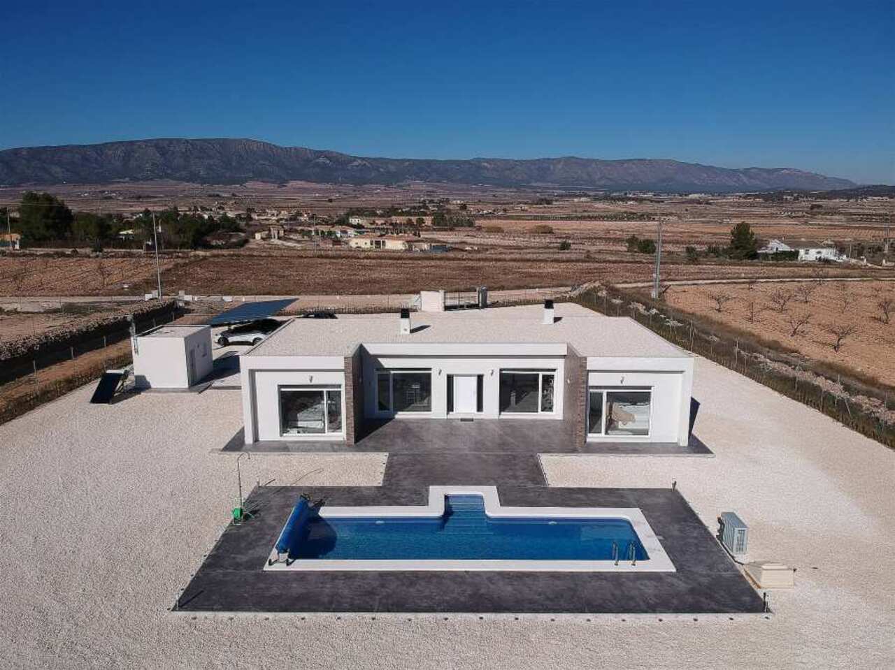Villa, Inland