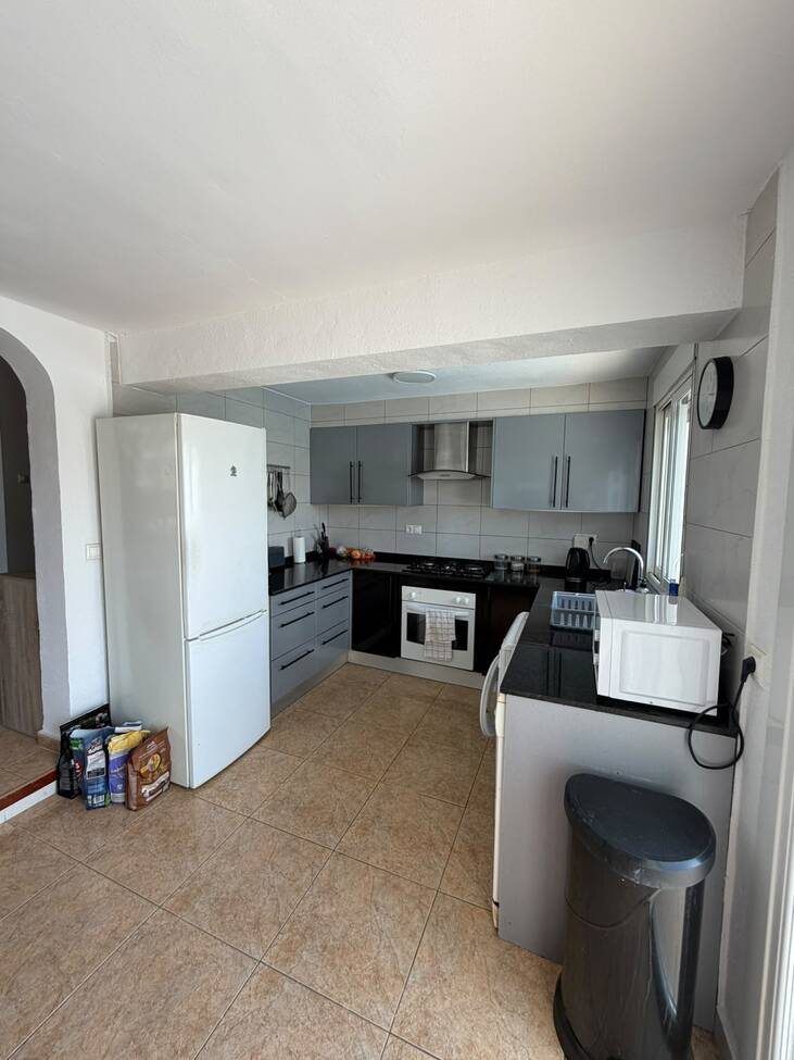 Villa, lomas de Don Juan