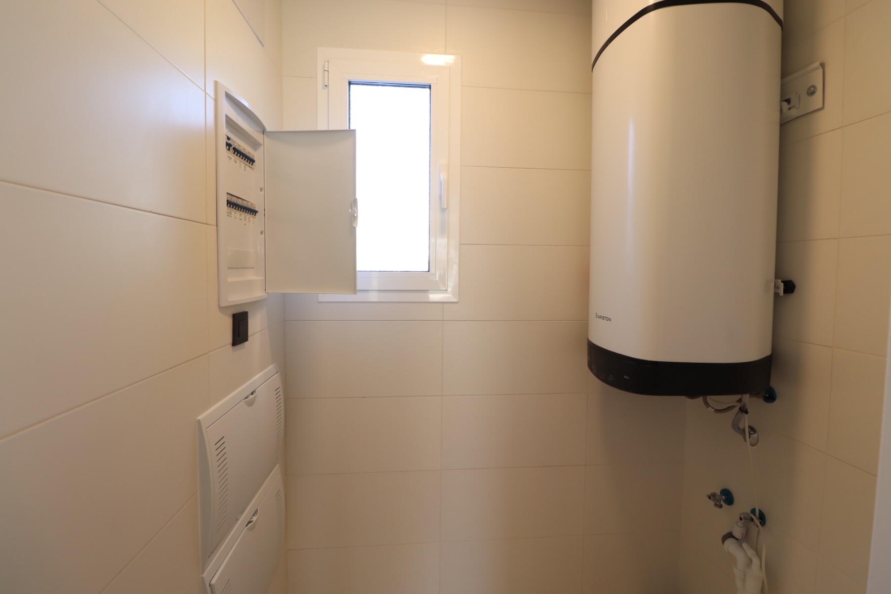Apartment, El Raso