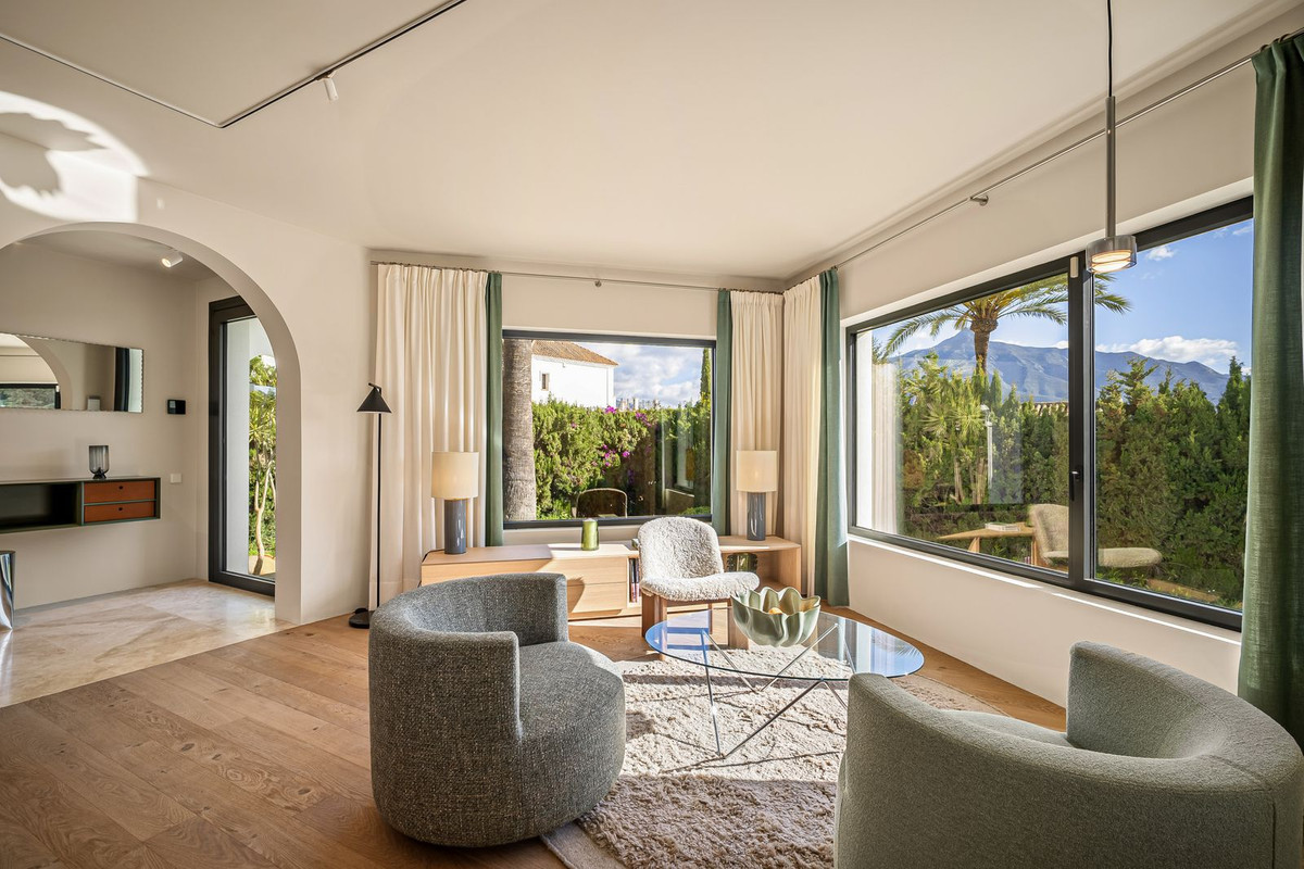Villa, Las Brisas