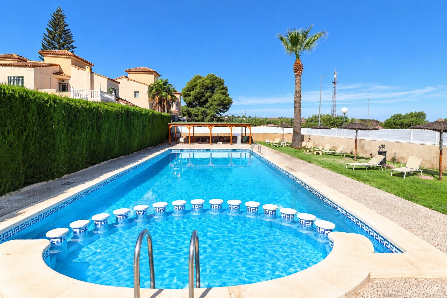 Villa, Montebello