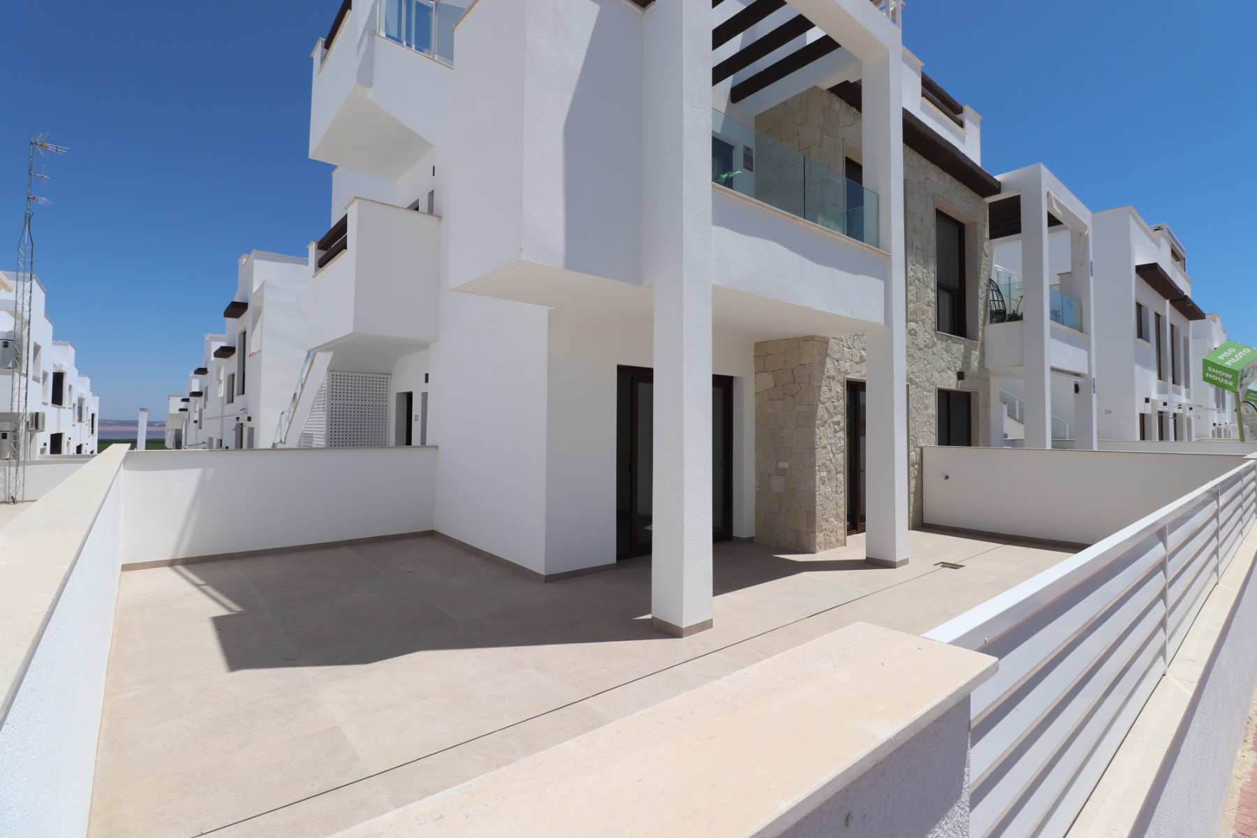 Apartment, Los Balcones