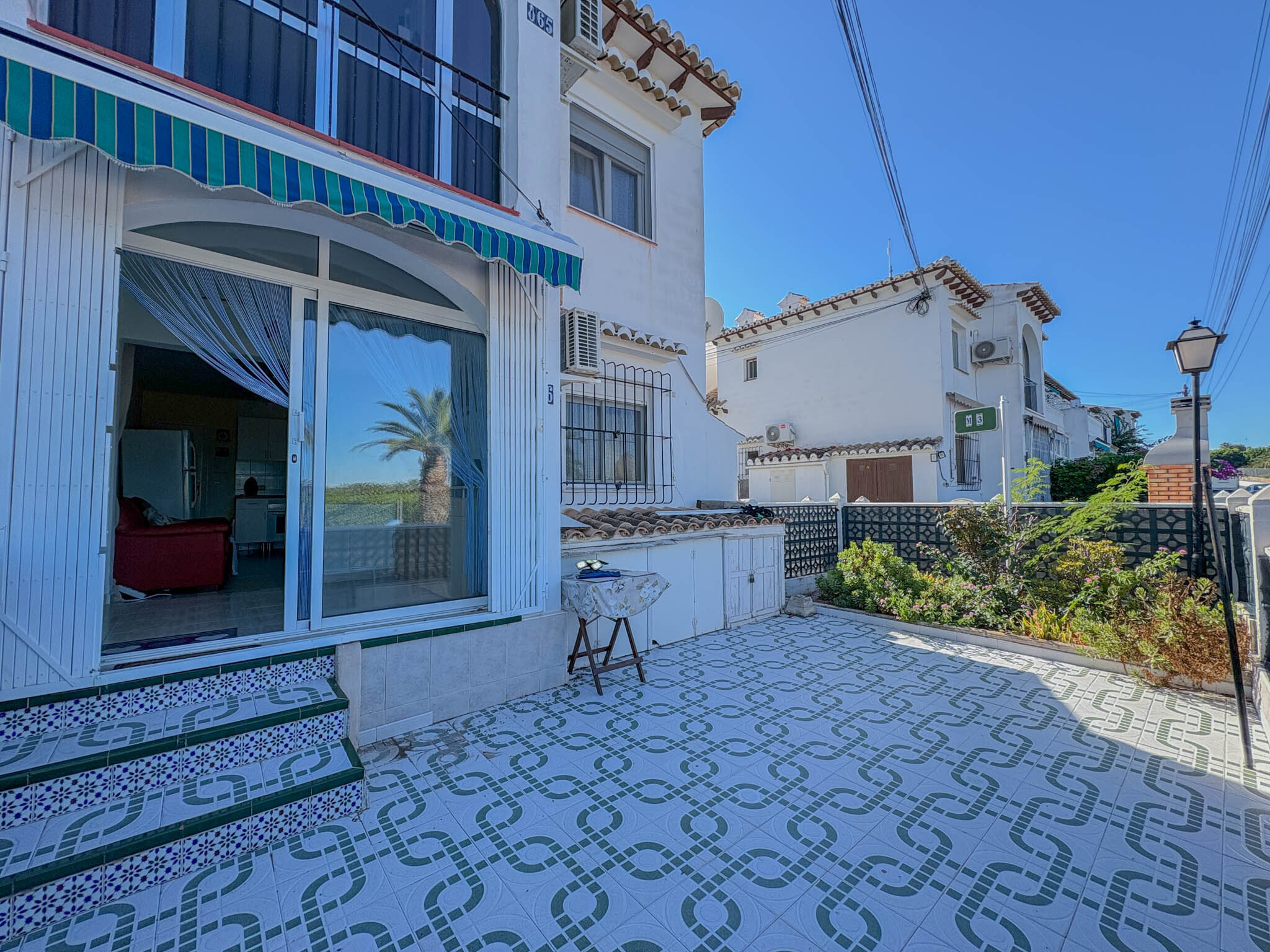 Apartment, Los Balcones