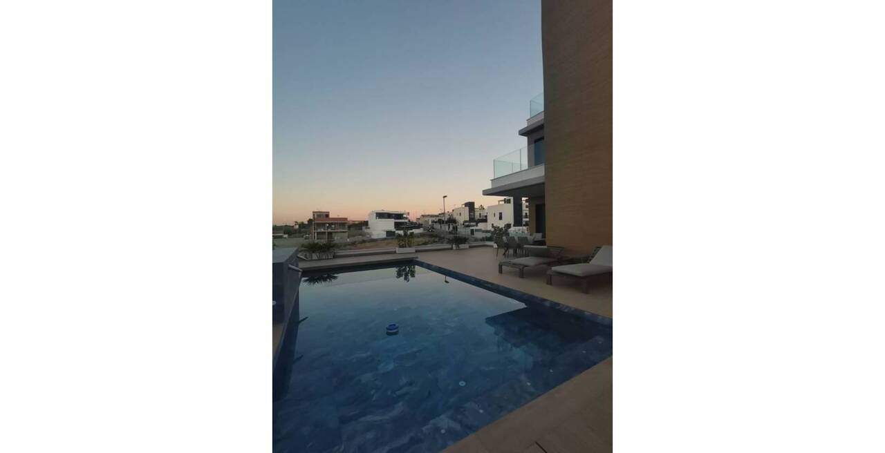 Villa, Campoamor