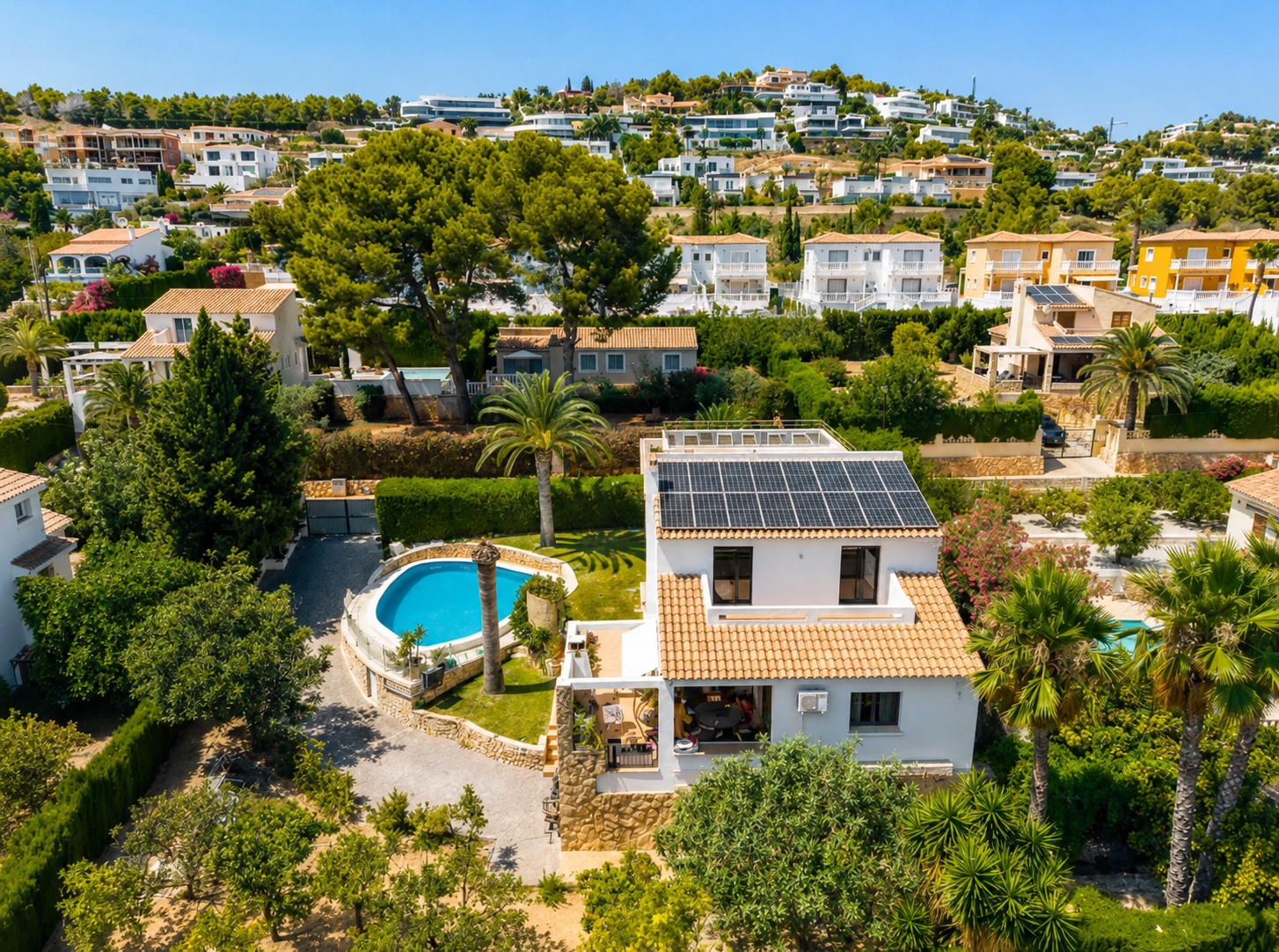 Villa, Gran Sol