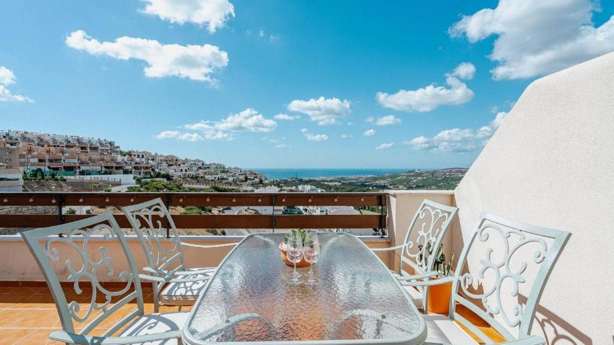 Penthouse, Doña Julia