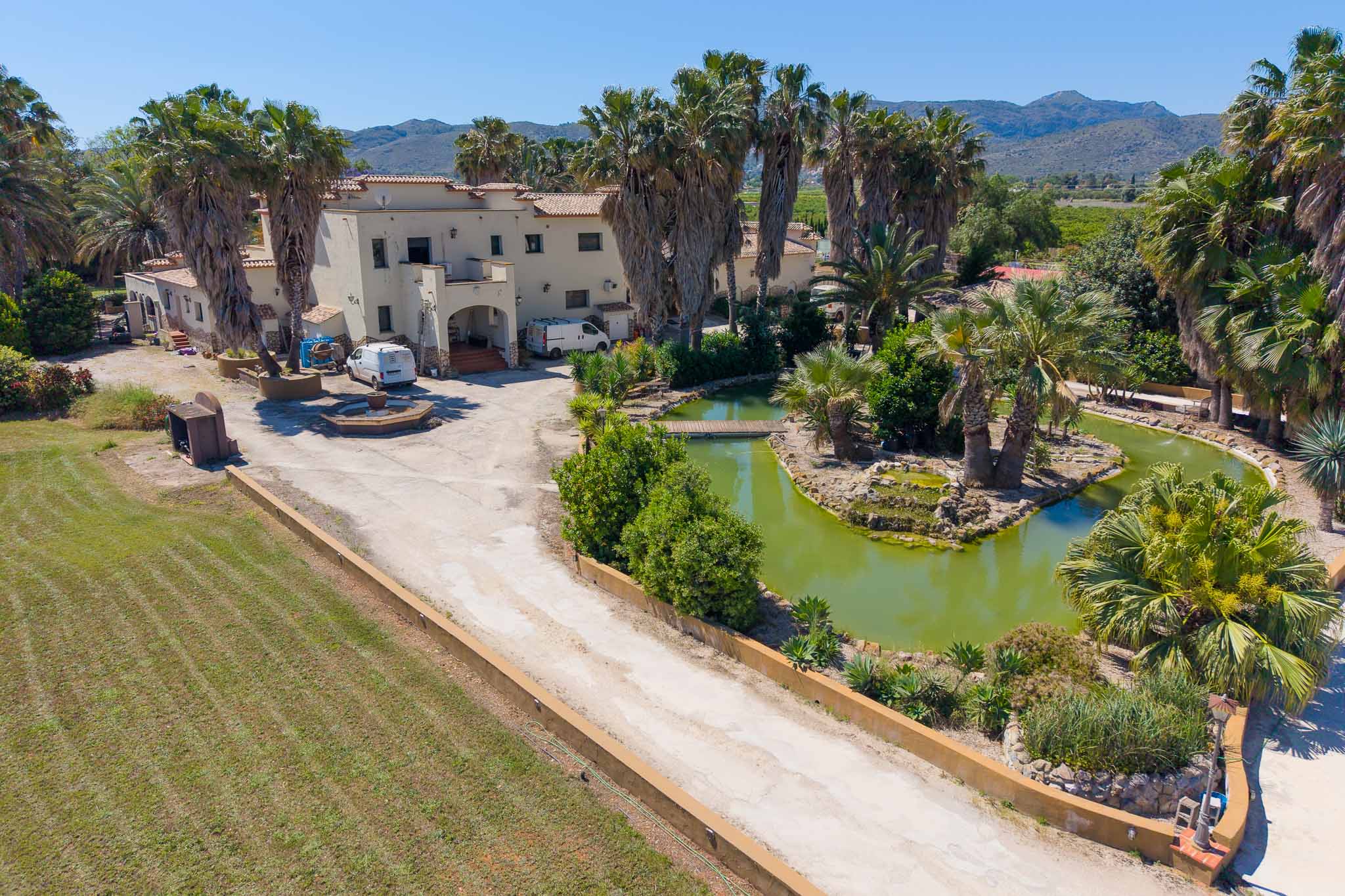 Villa, Ondara