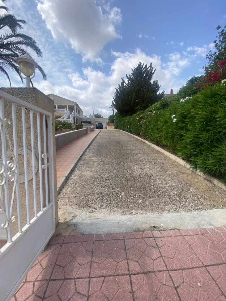 Villa, Lomas De La Juliana
