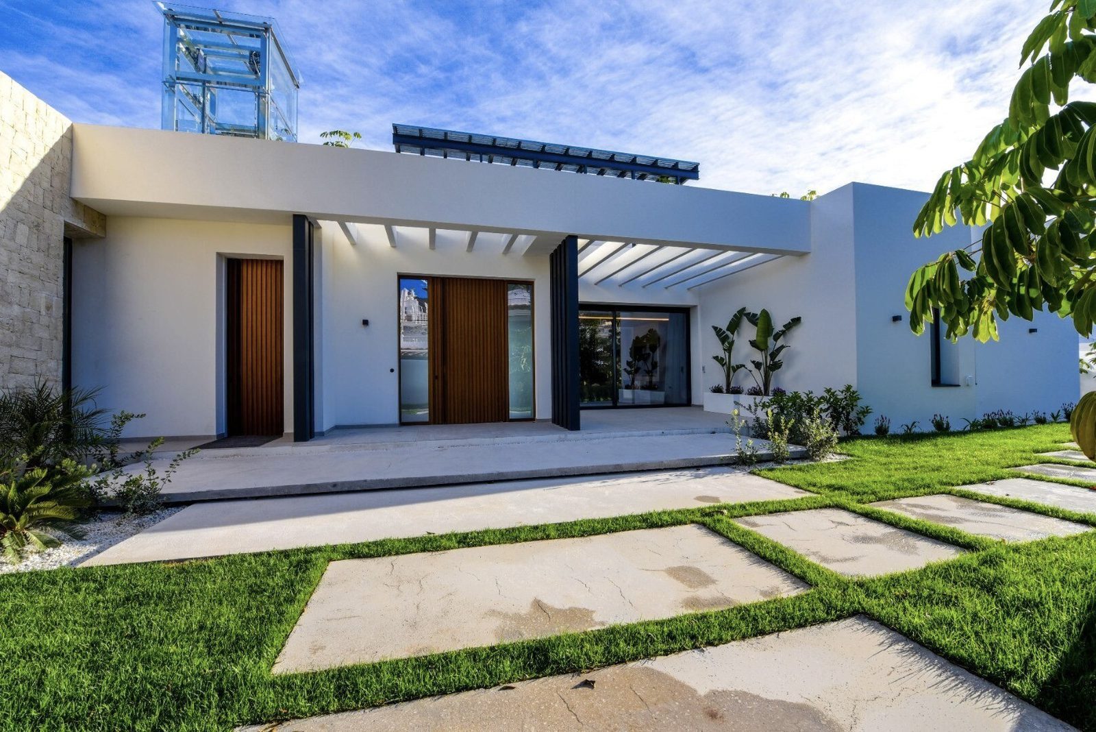 Villa, Albir