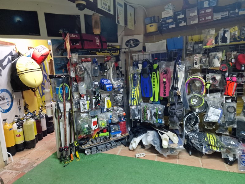Commercial, Montañar - El Arenal