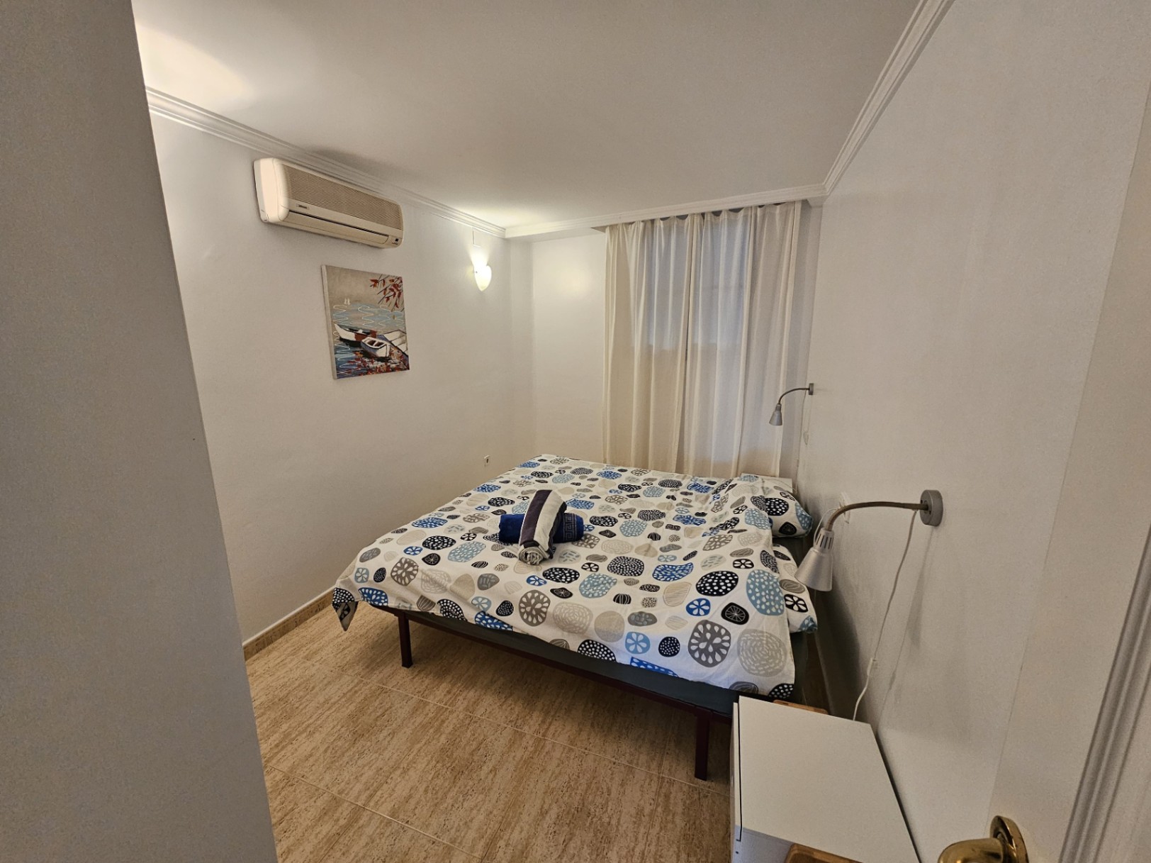 Apartment, Playetes