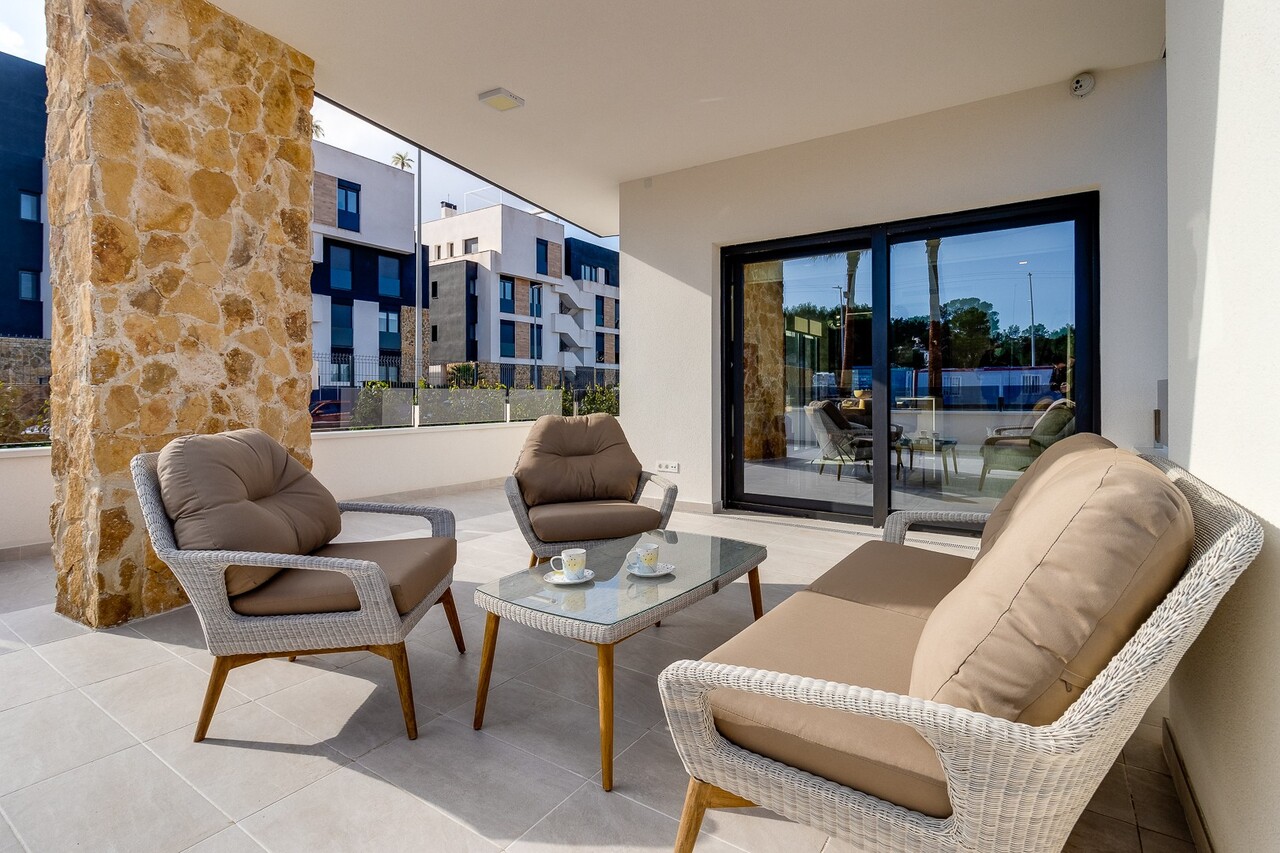 Apartment, Los Balcones