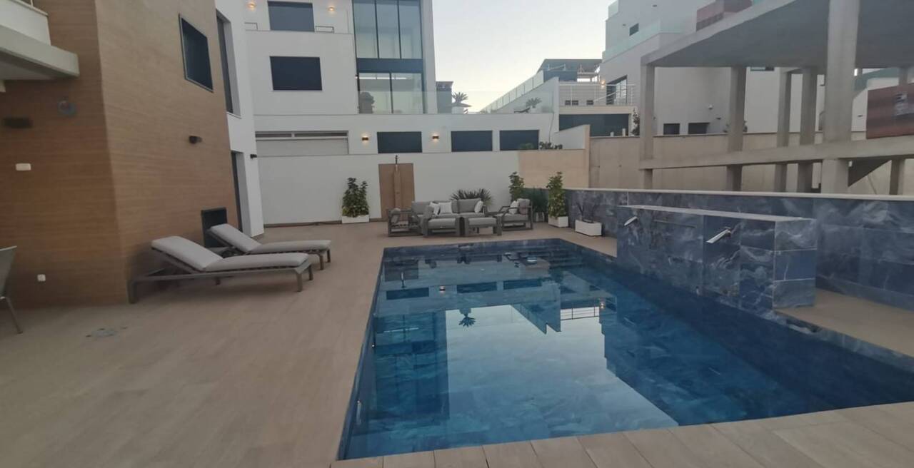 Villa, Campoamor
