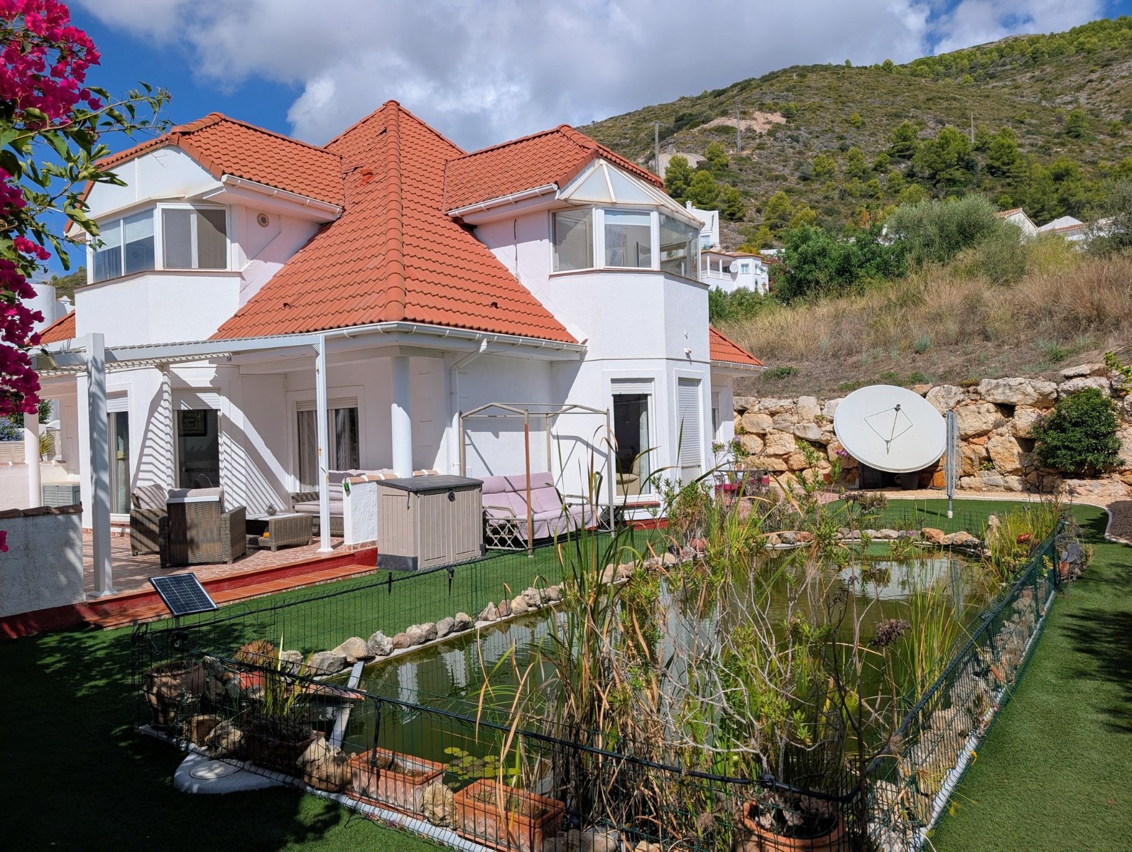 Villa, Jalon