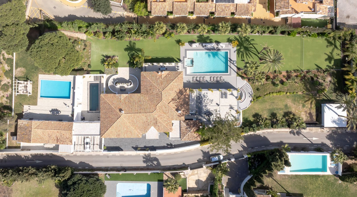 Villa, Atalaya