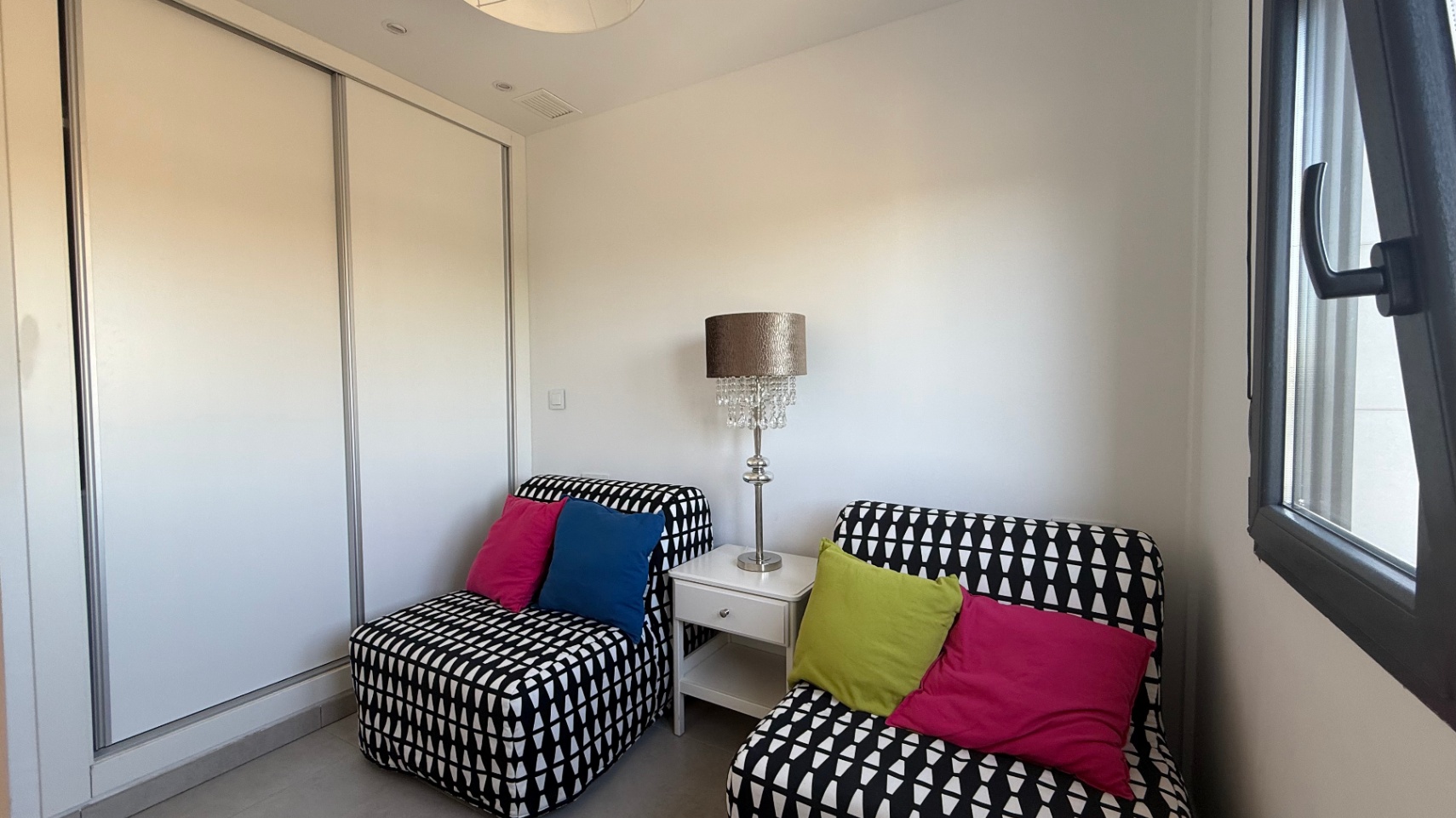 Penthouse, Pilar de la Horadada