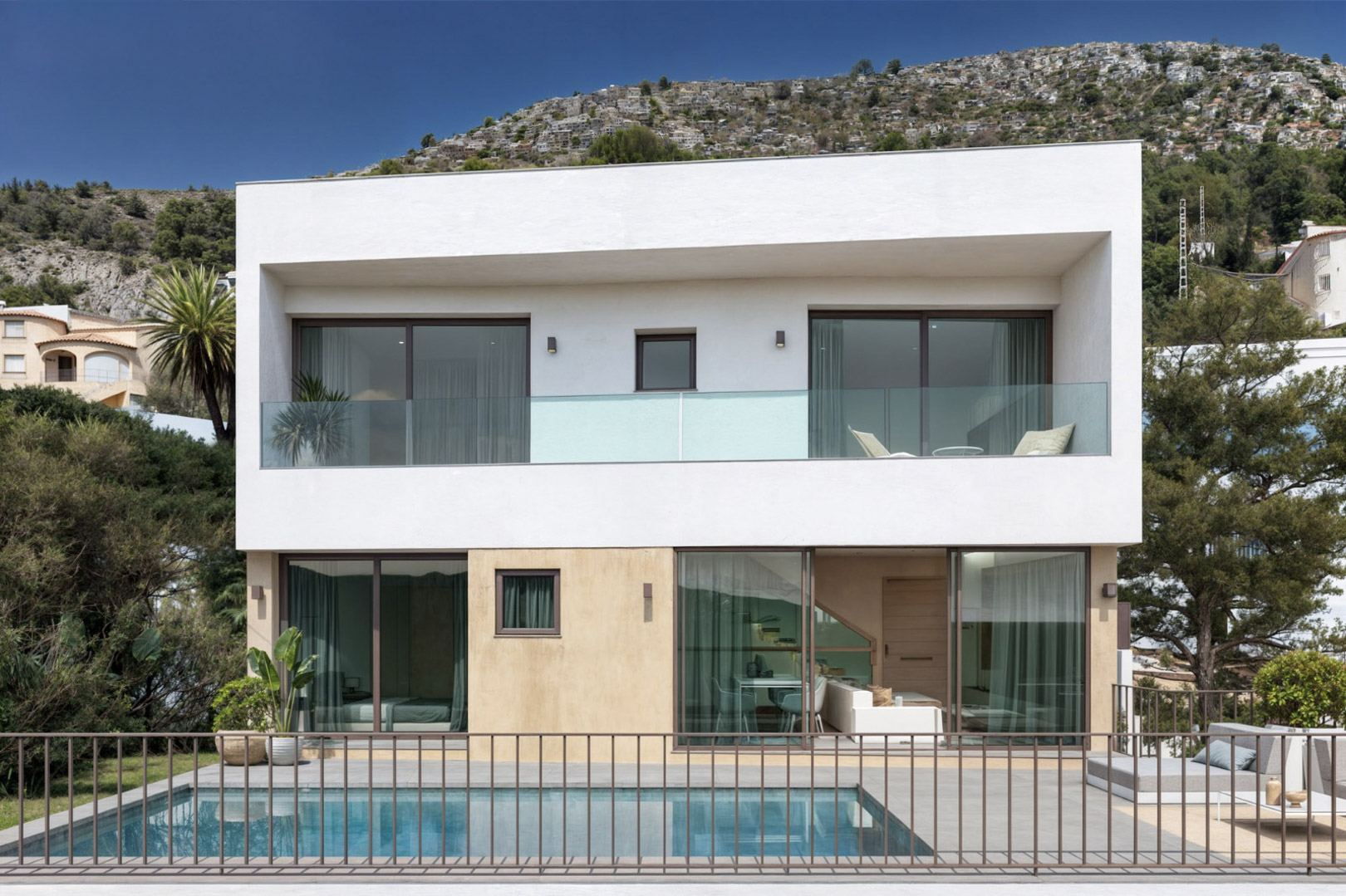 Villa, Alcalali