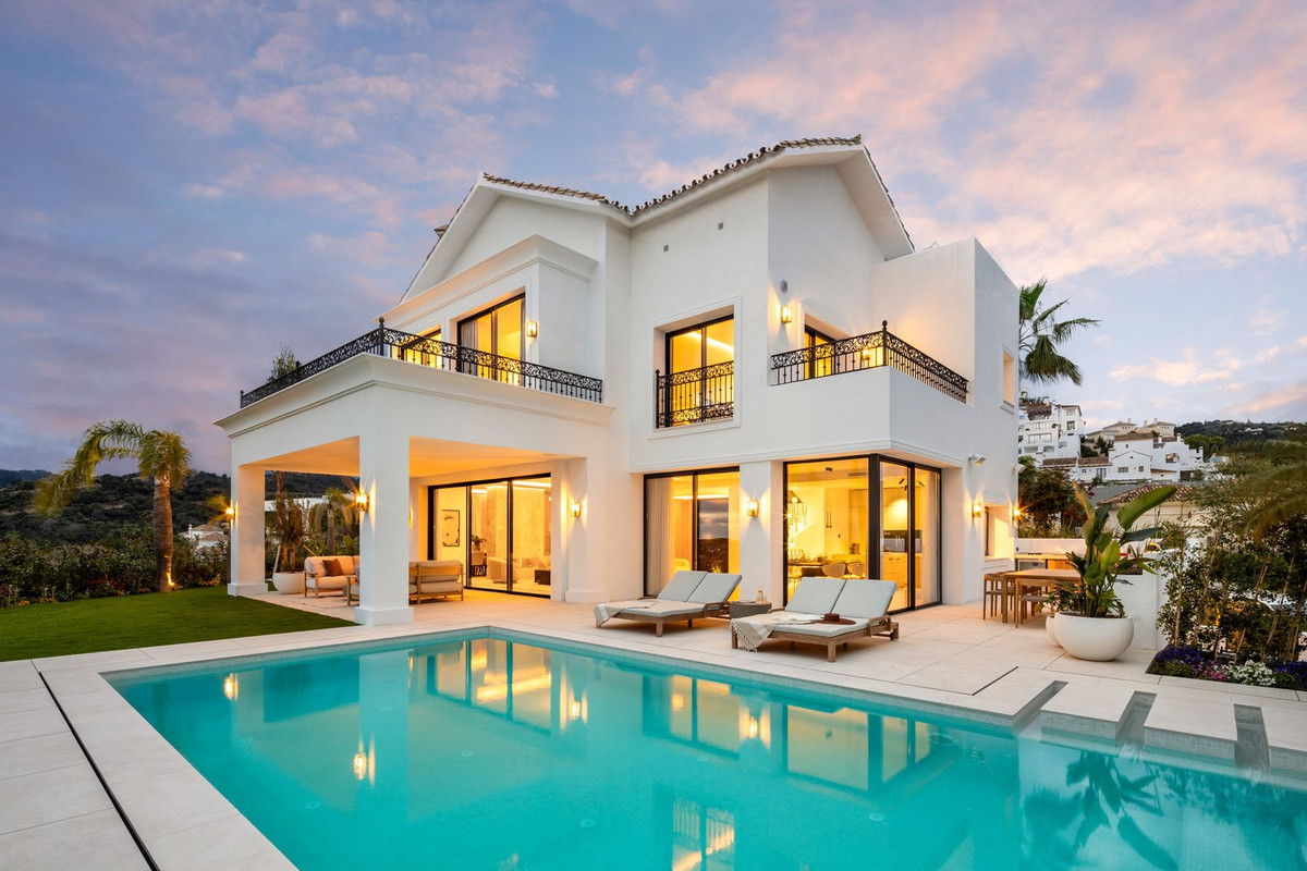 Villa, Los Arqueros