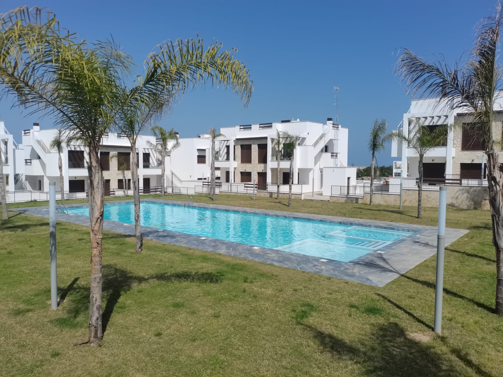 Apartment, Los Balcones