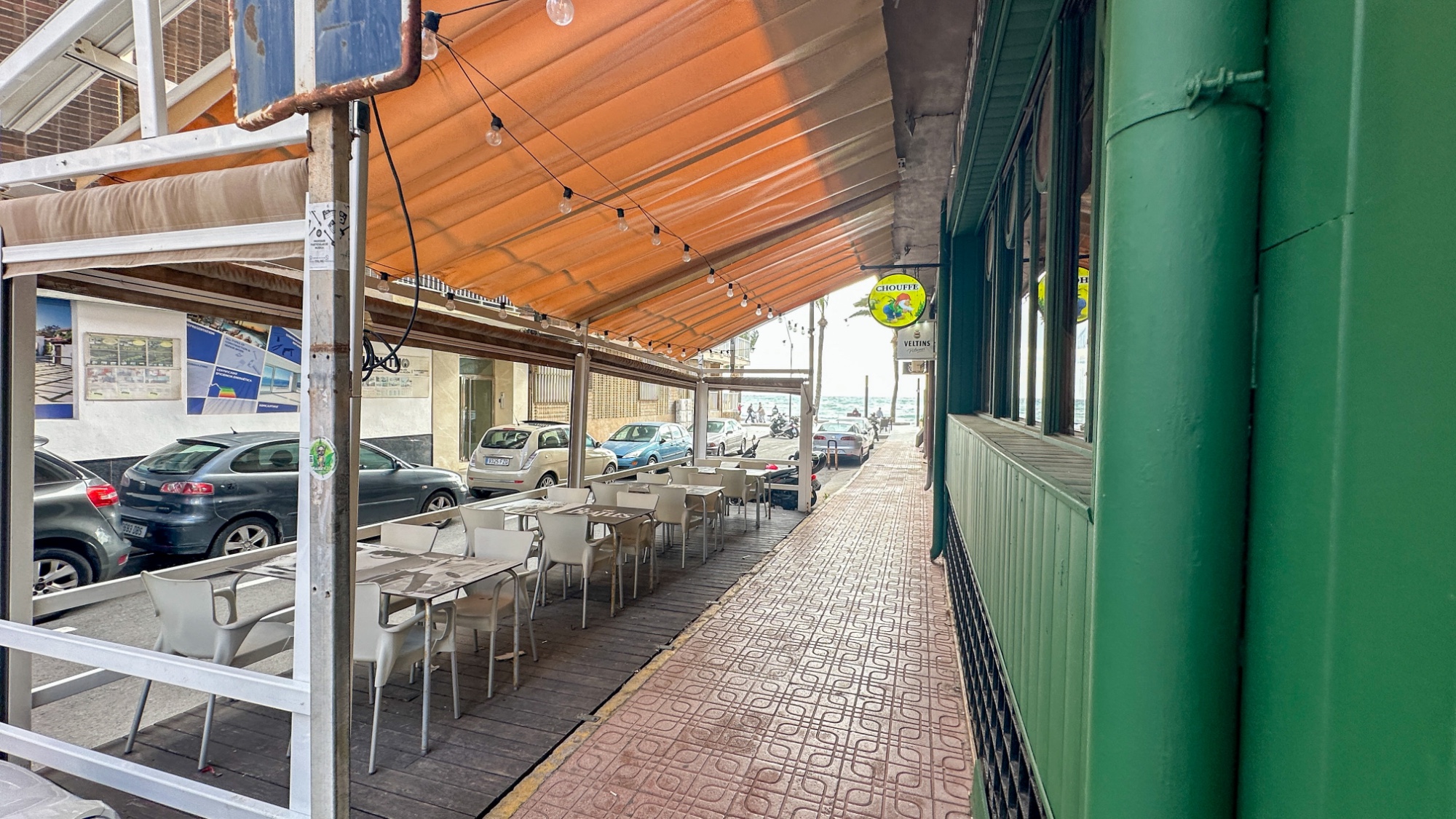 Commercial, Playa del Cura