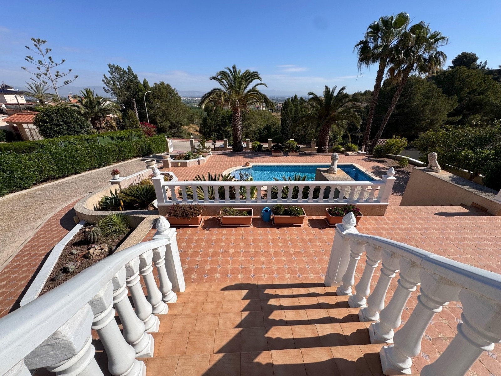 Villa, Lomas de La Juliana