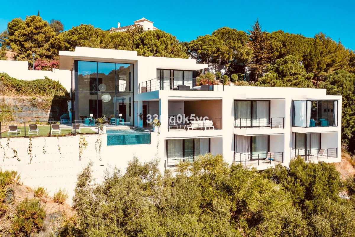Villa, Benahavís