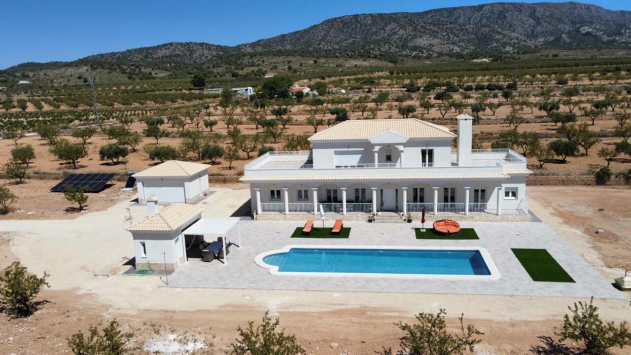 Villa, Inland
