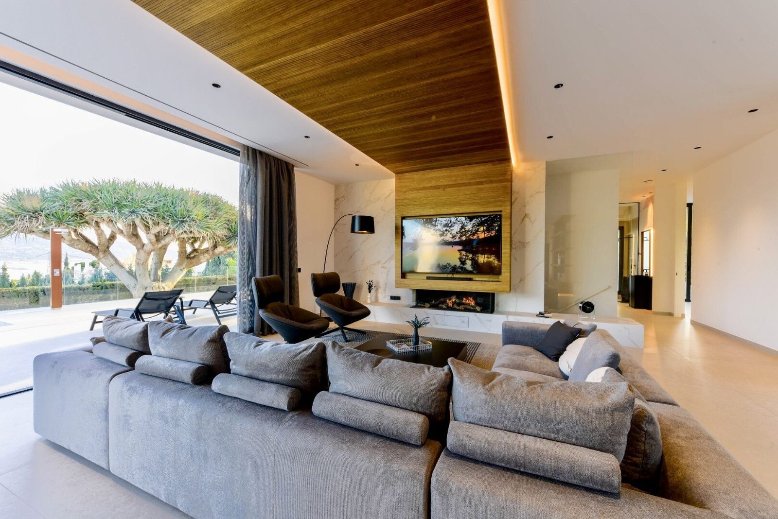 Villa, Albir