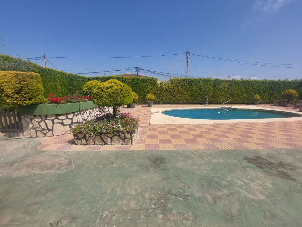 Villa, Albir