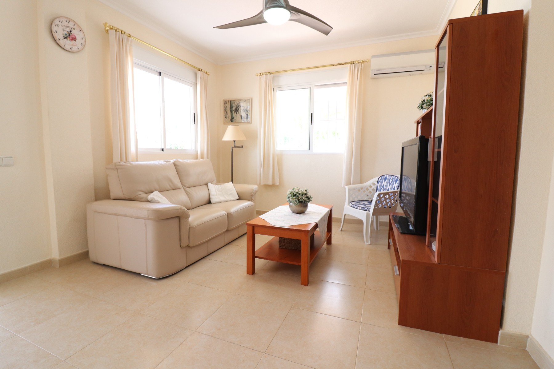 Villa, Lomas de La Juliana