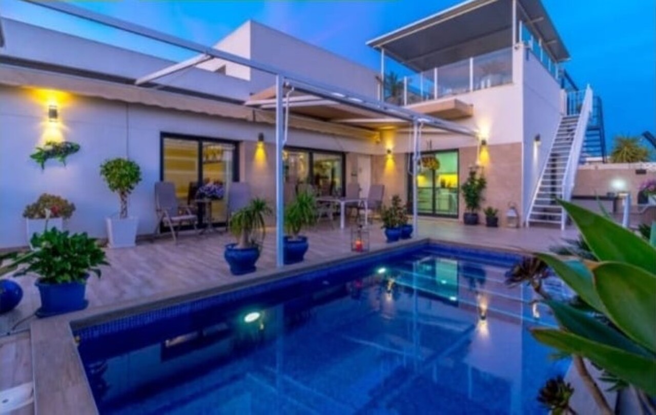 Villa, Daya Nueva