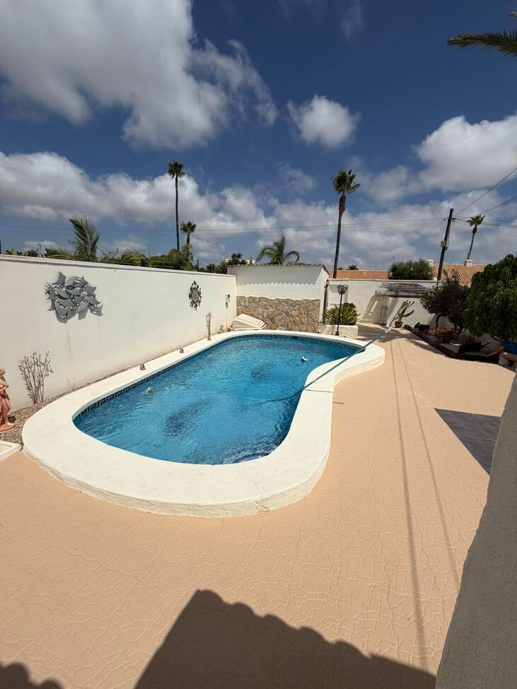 Villa, lomas de Don Juan