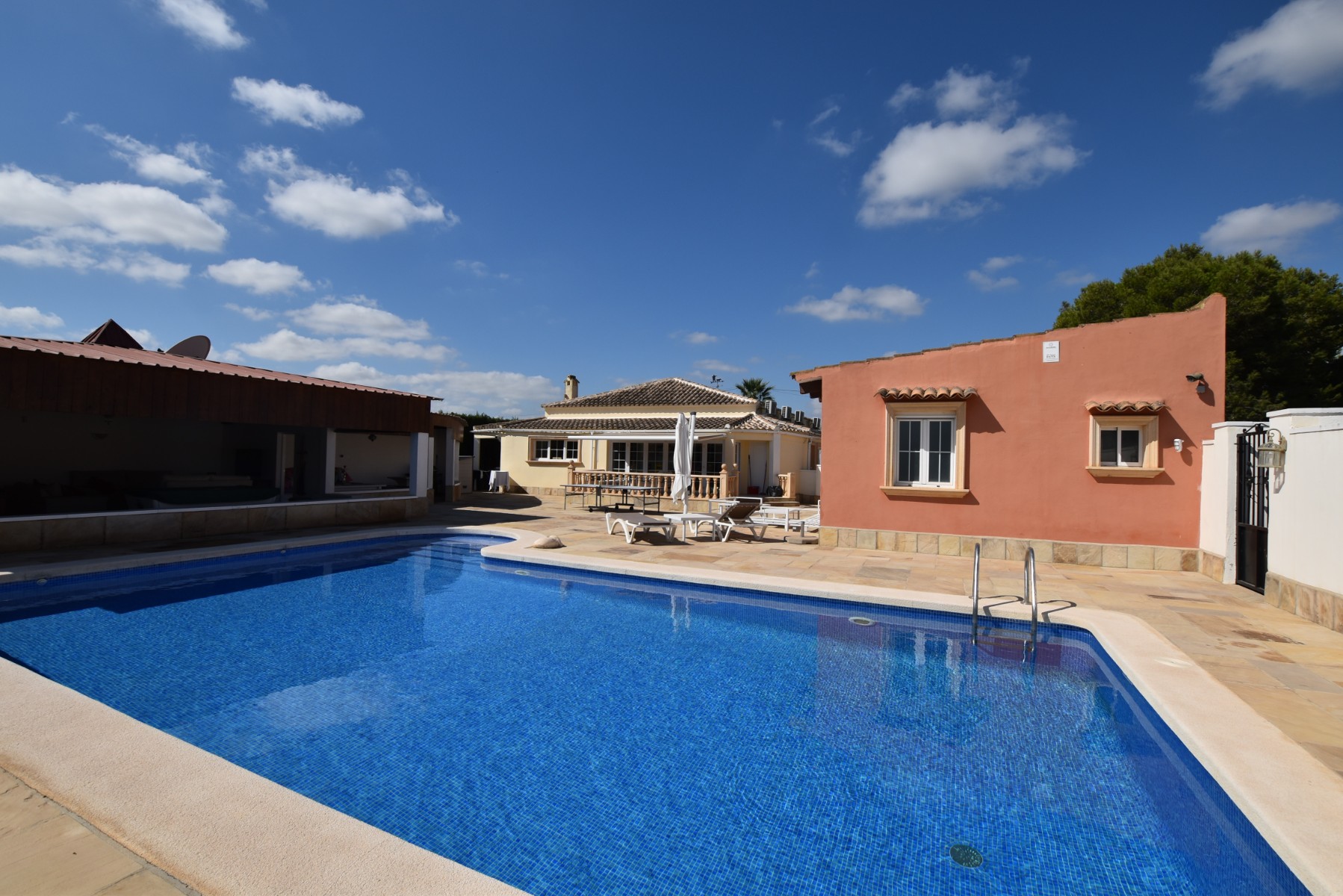 Country house, Heredades