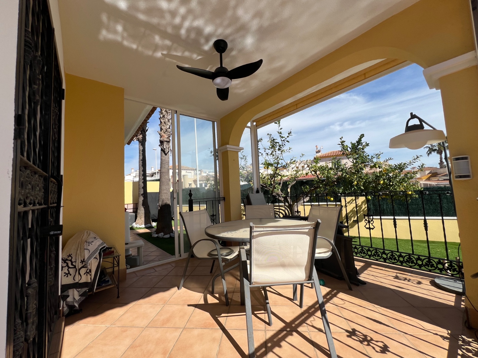 Villa, Los Dolses